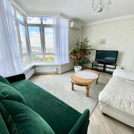 Apartments With Dnipro View Kiev Dış mekan fotoğraf