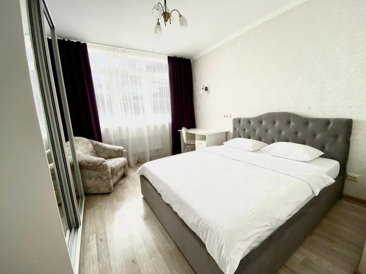 Apartments With Dnipro View Kiev Dış mekan fotoğraf